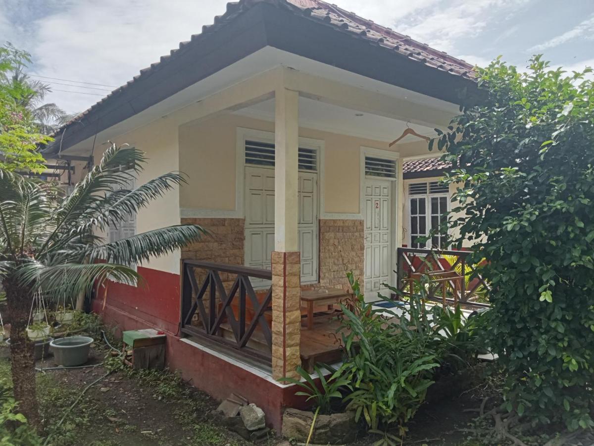 Homestay Lucu 2 길리트라왕안 외부 사진