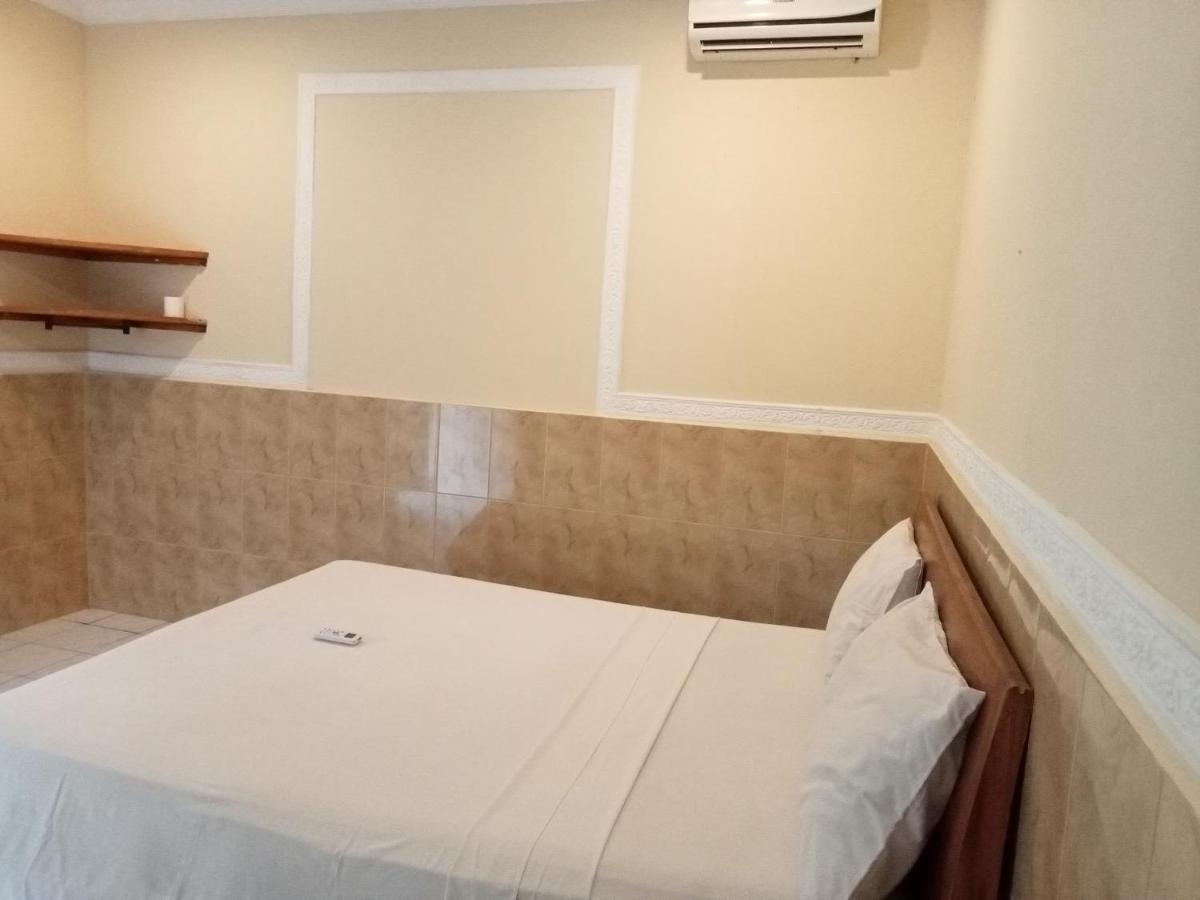 Homestay Lucu 2 길리트라왕안 외부 사진
