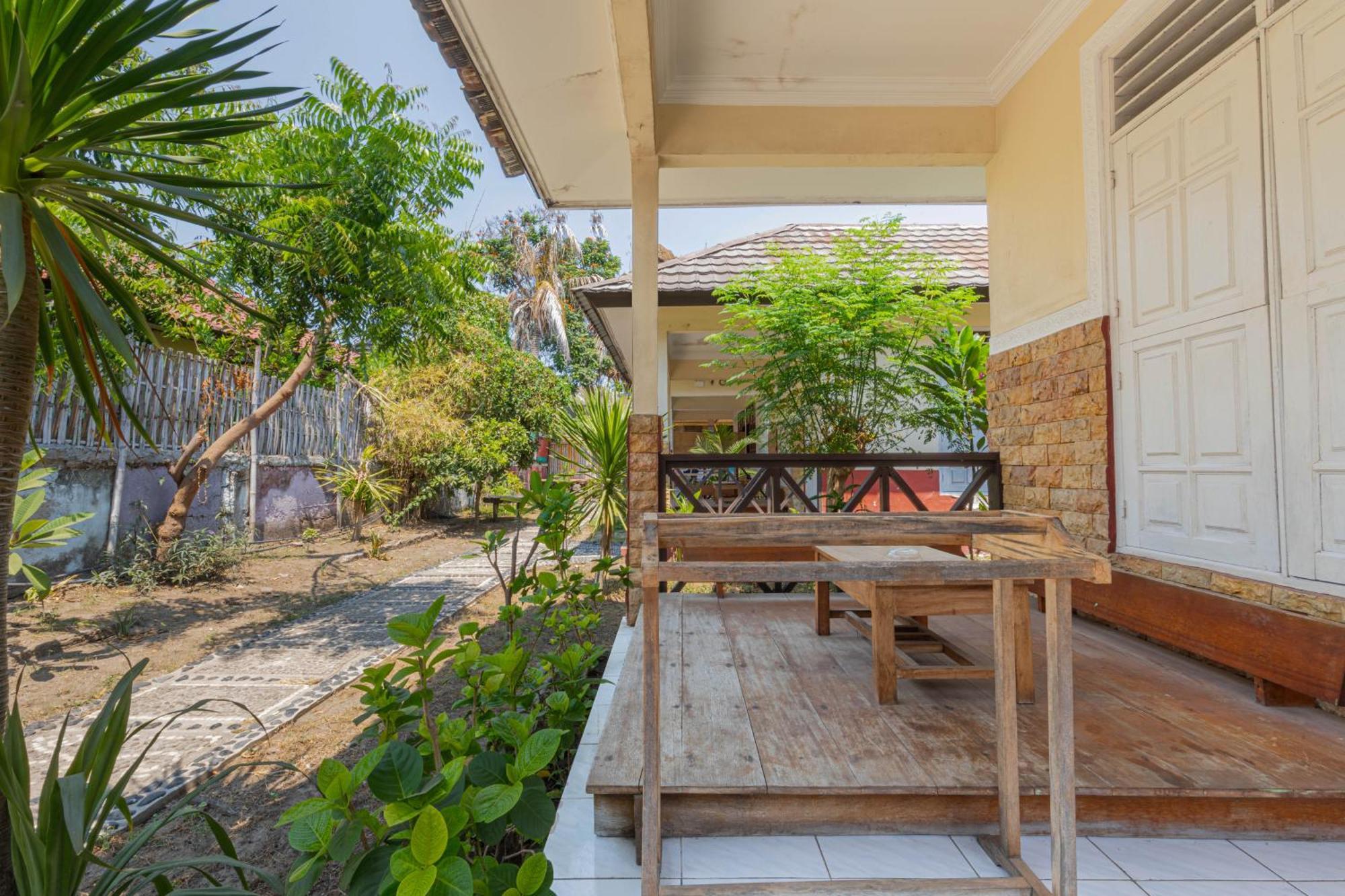 Homestay Lucu 2 길리트라왕안 외부 사진